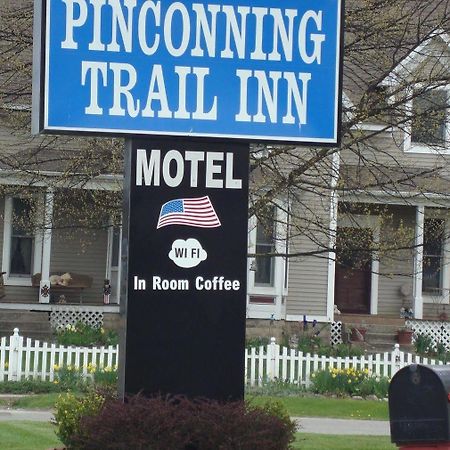 Pinconning Trail Inn Motel Exterior foto